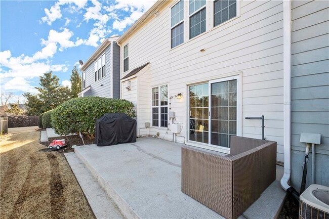 Building Photo - 120 Finchley Dr