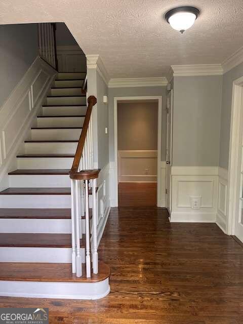 Building Photo - 871 Cedar Trce SW