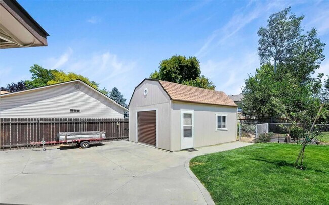 Building Photo - The perfect 4 bed 2 bath home in Meridian ...