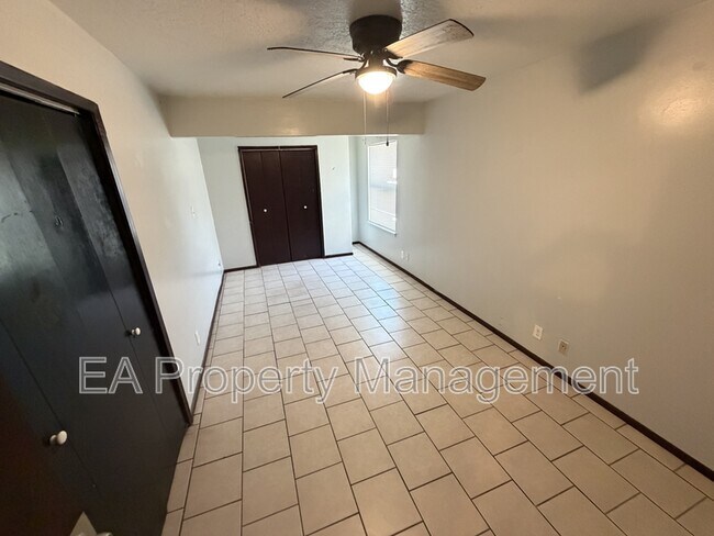 Building Photo - 117 40th St NW