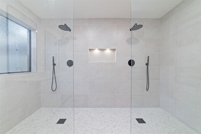 Building Photo - 15651 Whitewater Ln