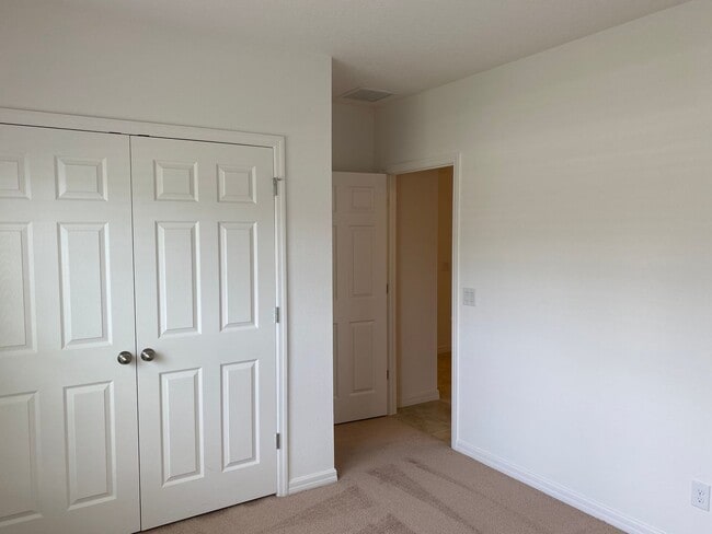 Building Photo - Newer Home, 3 Bedroom 2 Bath,  2 Car Garage with Electric Opener, for Rent at 9168 Early Loop, Gr...