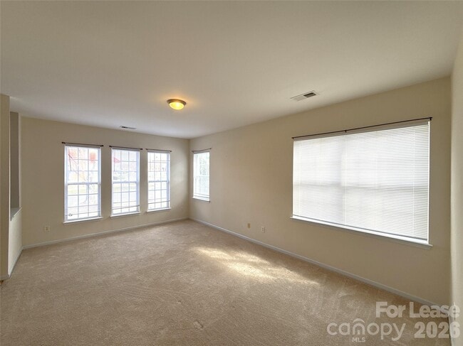 Building Photo - 7023 Brighton Park Dr