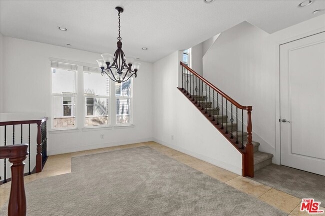 Building Photo - 6010 S Celedon Creek