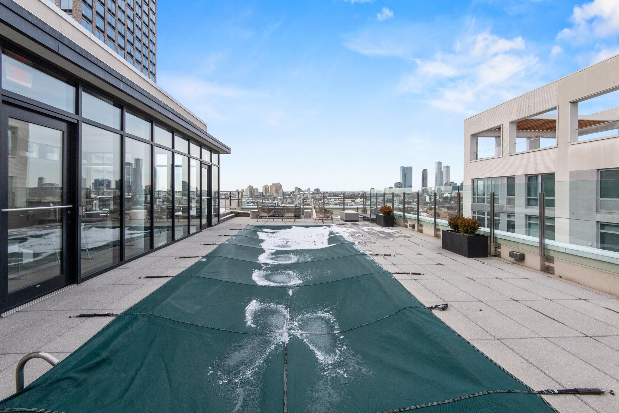 Building Photo - 160 1st St