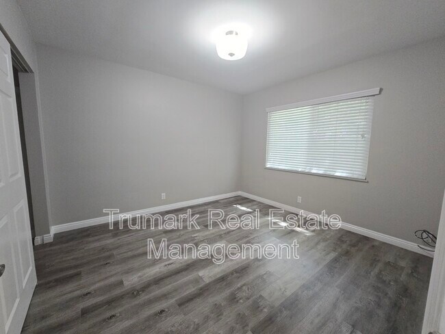 Building Photo - 1303 N Brand Blvd