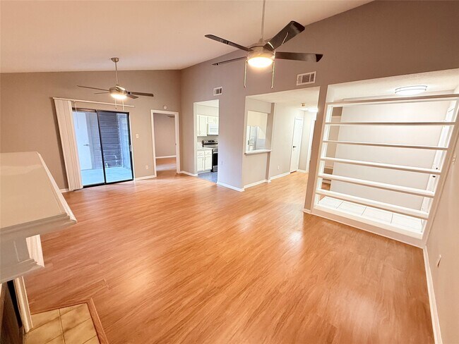 Building Photo - 12755 Mill Ridge Dr