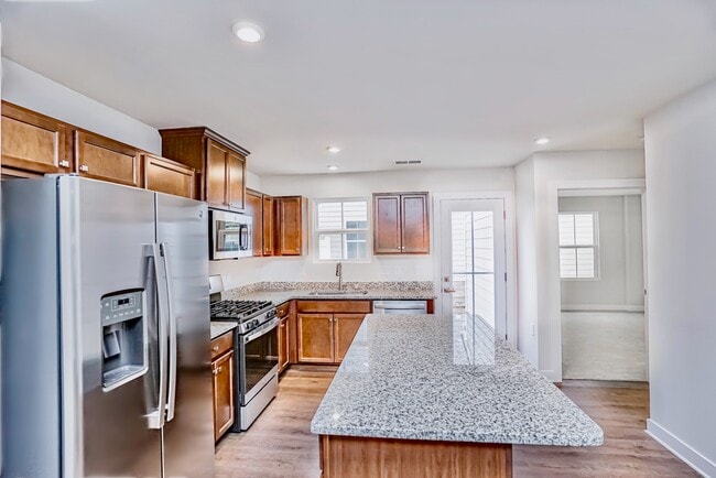 Building Photo - 513 Roan Creek Trl