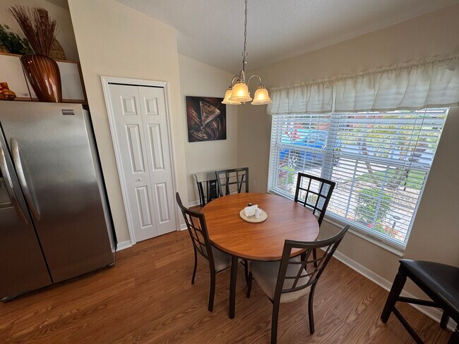 Building Photo - 353 Acadia Dr