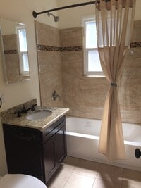 Building Photo - BELC 07