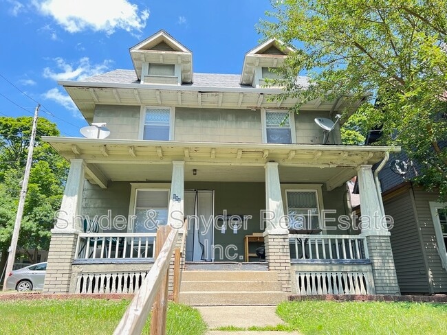 Building Photo - 999 W Exchange St