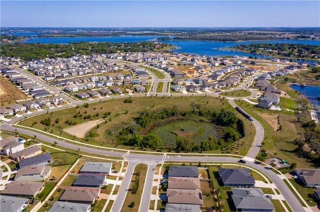 Building Photo - 17004 Gathering Pl Cir