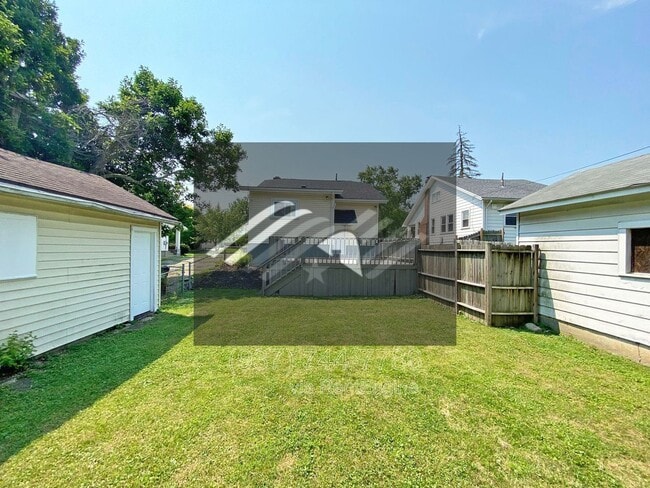 Building Photo - 115 Northwood Ave