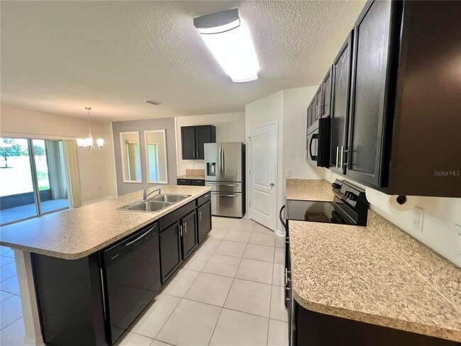 Building Photo - 1512 Diamond Loop Dr