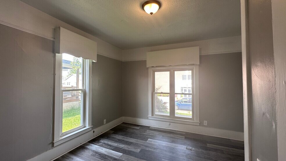 Bedroom - 712 Poplar St