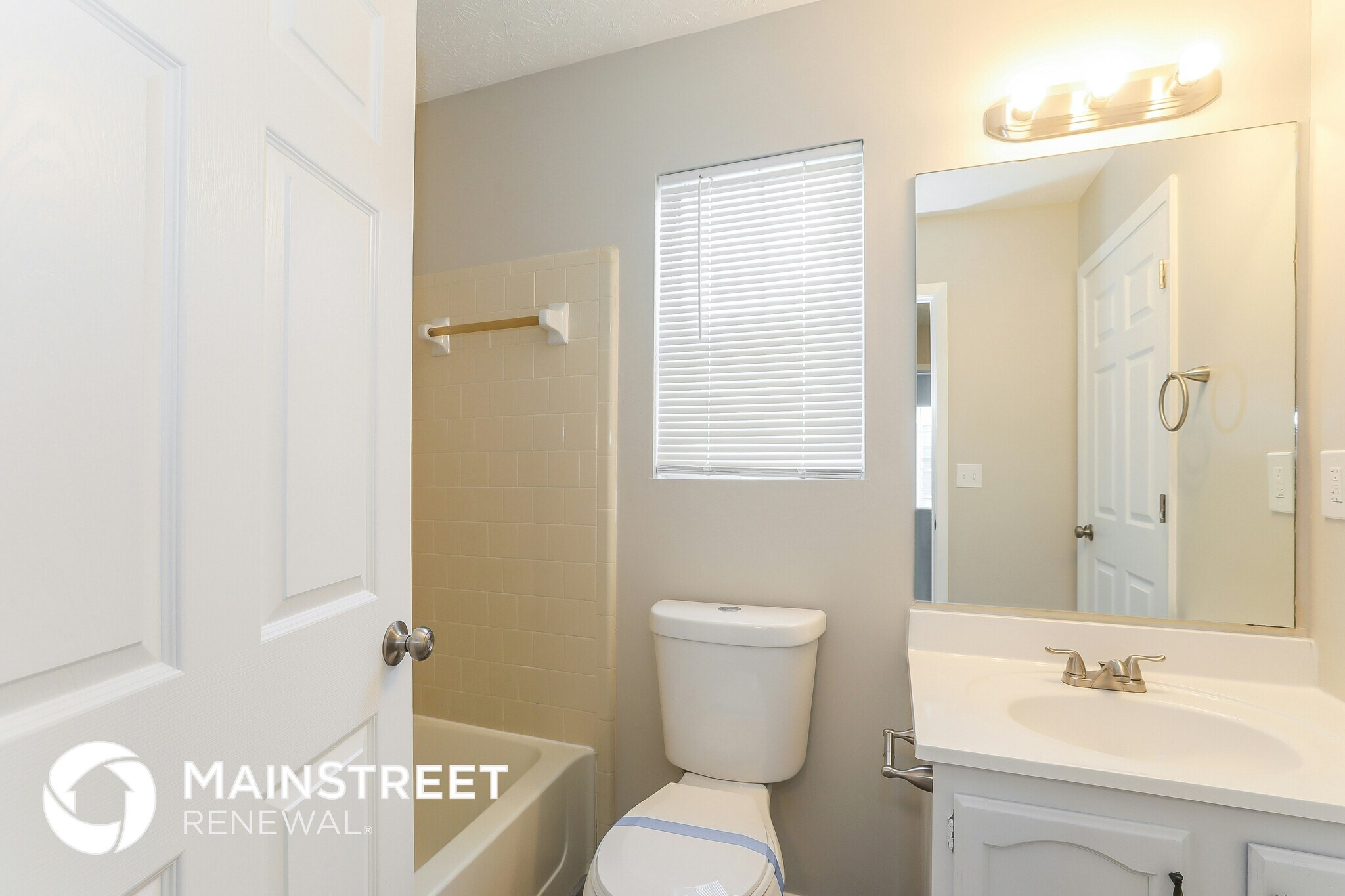 Building Photo - 3020 Linden Dr