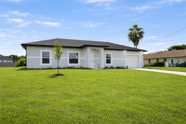 Building Photo - Brand New 3 Bed / 2 Bath Rental in Cape Coral – $1,950/M