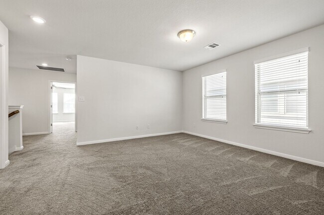 Building Photo - Beautiful Northfields Home | Quartz Counters, Open Floor Plan & Appliances Included