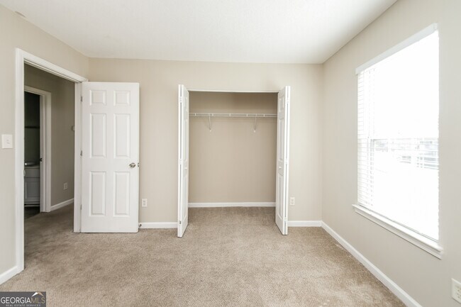 Building Photo - 3775 Buffington Pl