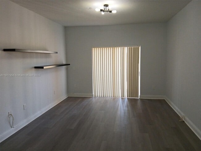 Building Photo - 7300 NW 114th Ave