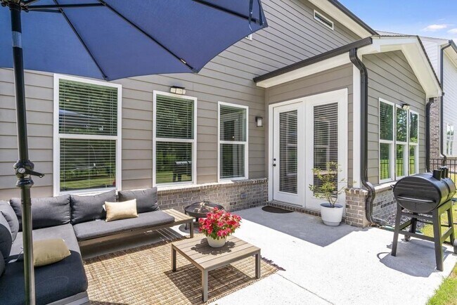 Building Photo - 2595 Whistler Wy NE