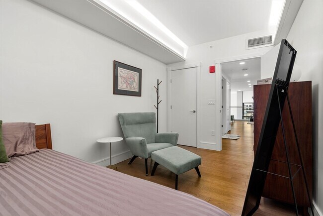 Building Photo - 45 Province St