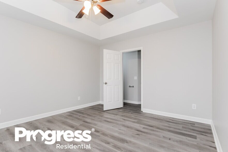 Building Photo - 1243 Brook Farm Ln