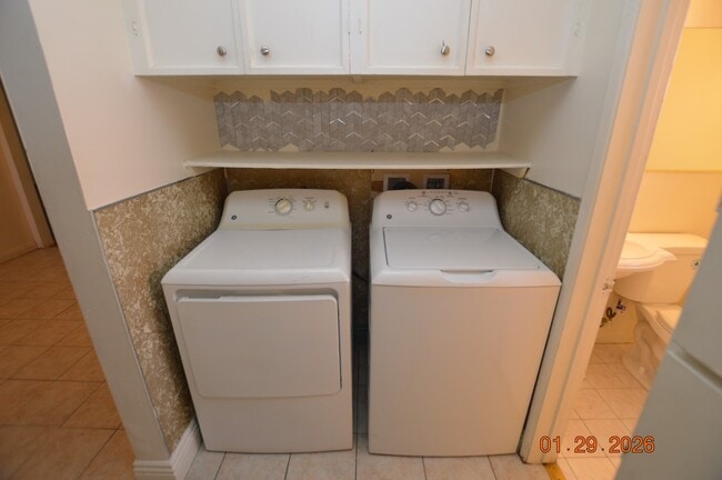 Building Photo - 716 Easy St