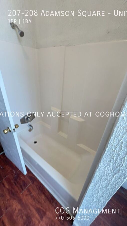 Building Photo - 207-208 Adamson Square-Unit A