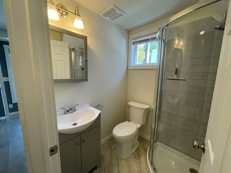 Bathroom 1 - 220 Maple Ave