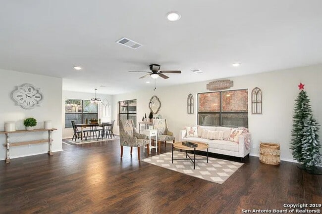 Building Photo - 13130 Regency Bend
