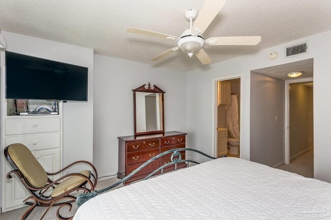 Building Photo - 1100 Fort Pickens Rd