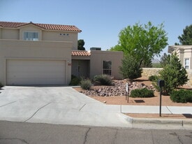 Building Photo - 2355 Saturn Cir