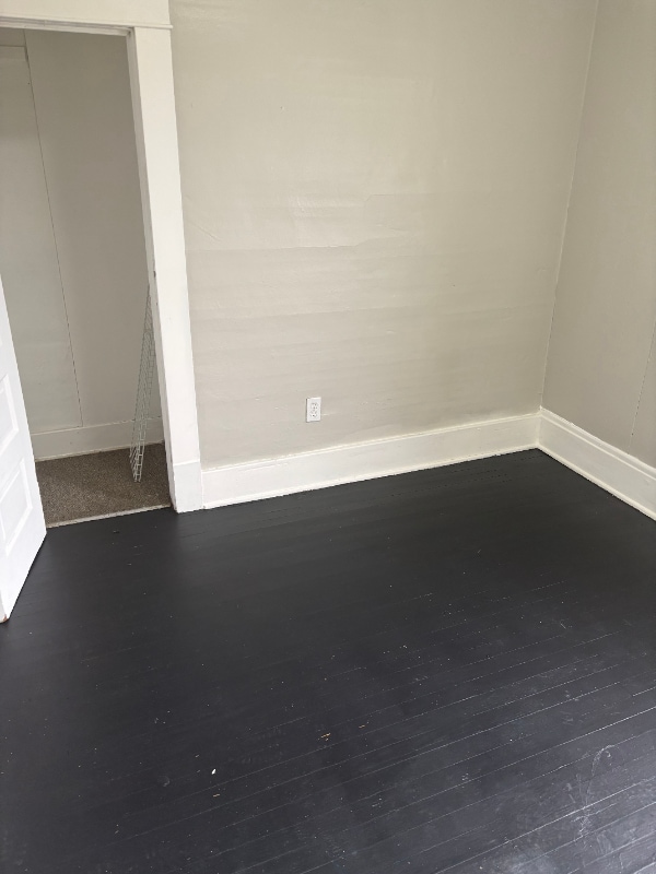 Building Photo - 1421 Long Ave