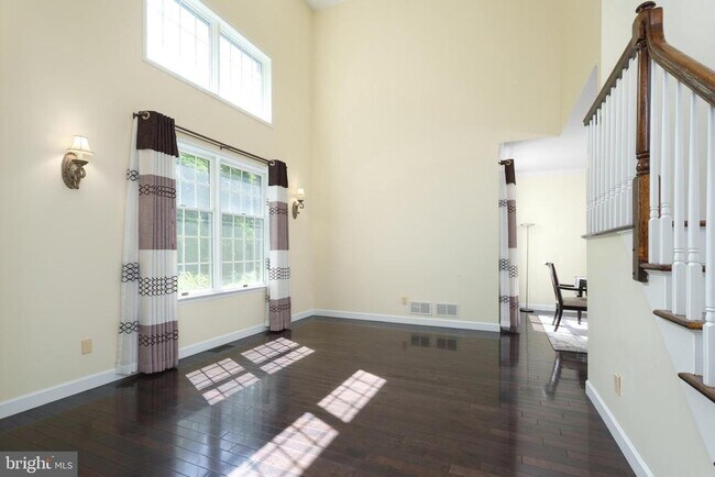 Building Photo - 22 Stonewall Cir