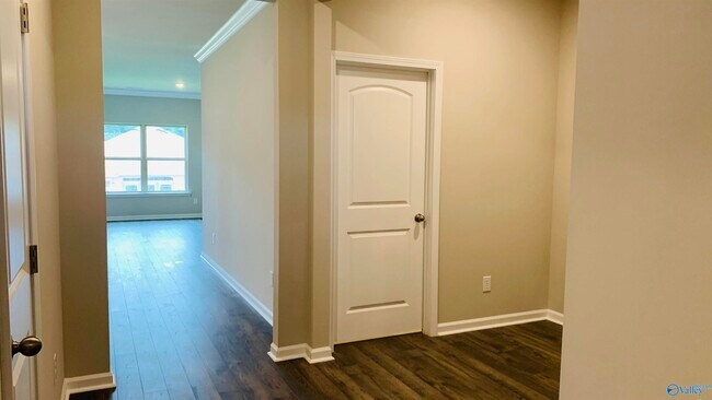 Building Photo - 14170 Lannister Ln