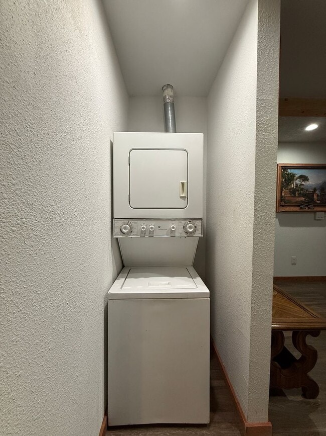 Building Photo - NEW Beautiful 3 Bedroom 1 Bath ADU - Furnished (Unfurnished Negotiable)