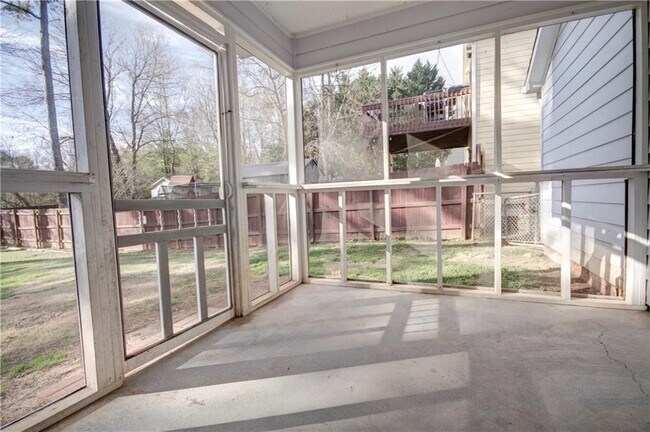 Building Photo - 33 Alston Ln SW