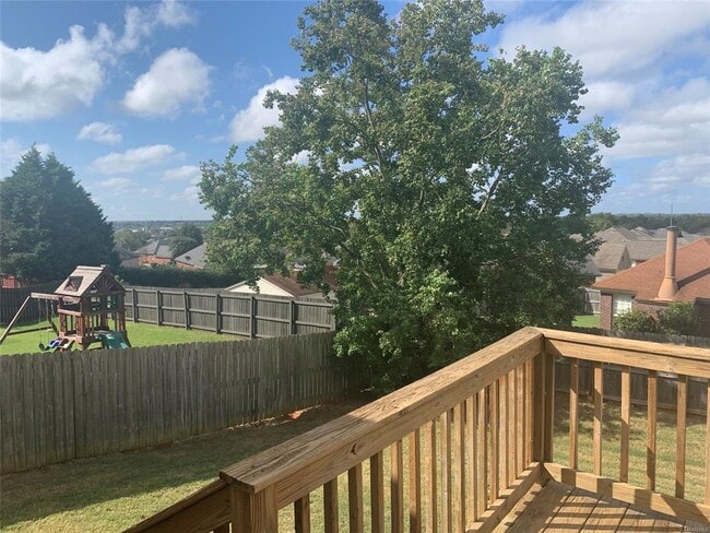 Building Photo - 615 Castle Brook Dr