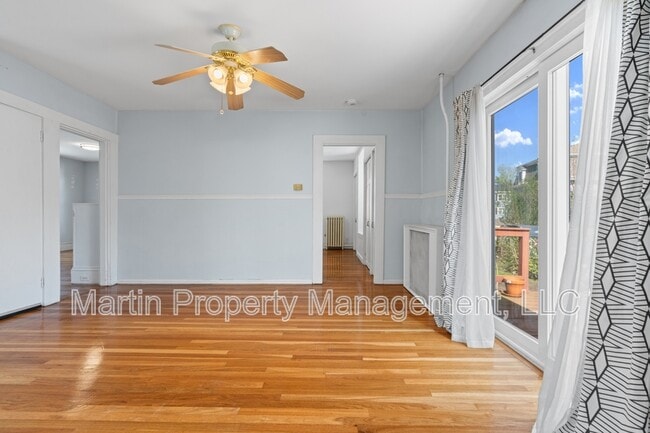 Building Photo - 12 Lowell Pl