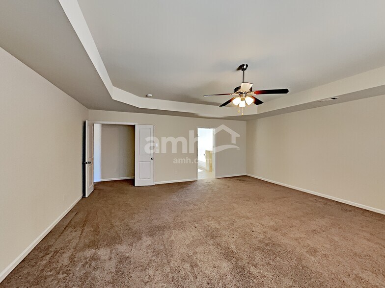 Building Photo - 185 Rosemoore Dr