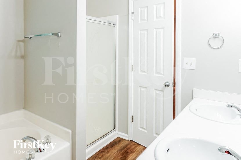 Building Photo - 8439 Browns Mill Trce