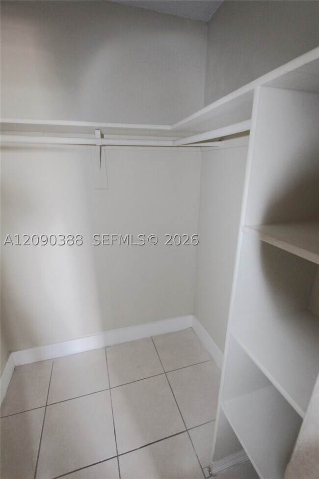 Building Photo - 4550 NW 9th St