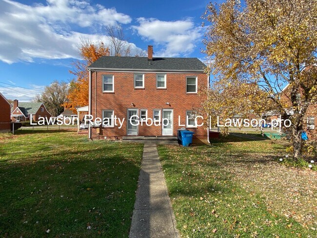 Building Photo - 2611-2613 Bowman St.
