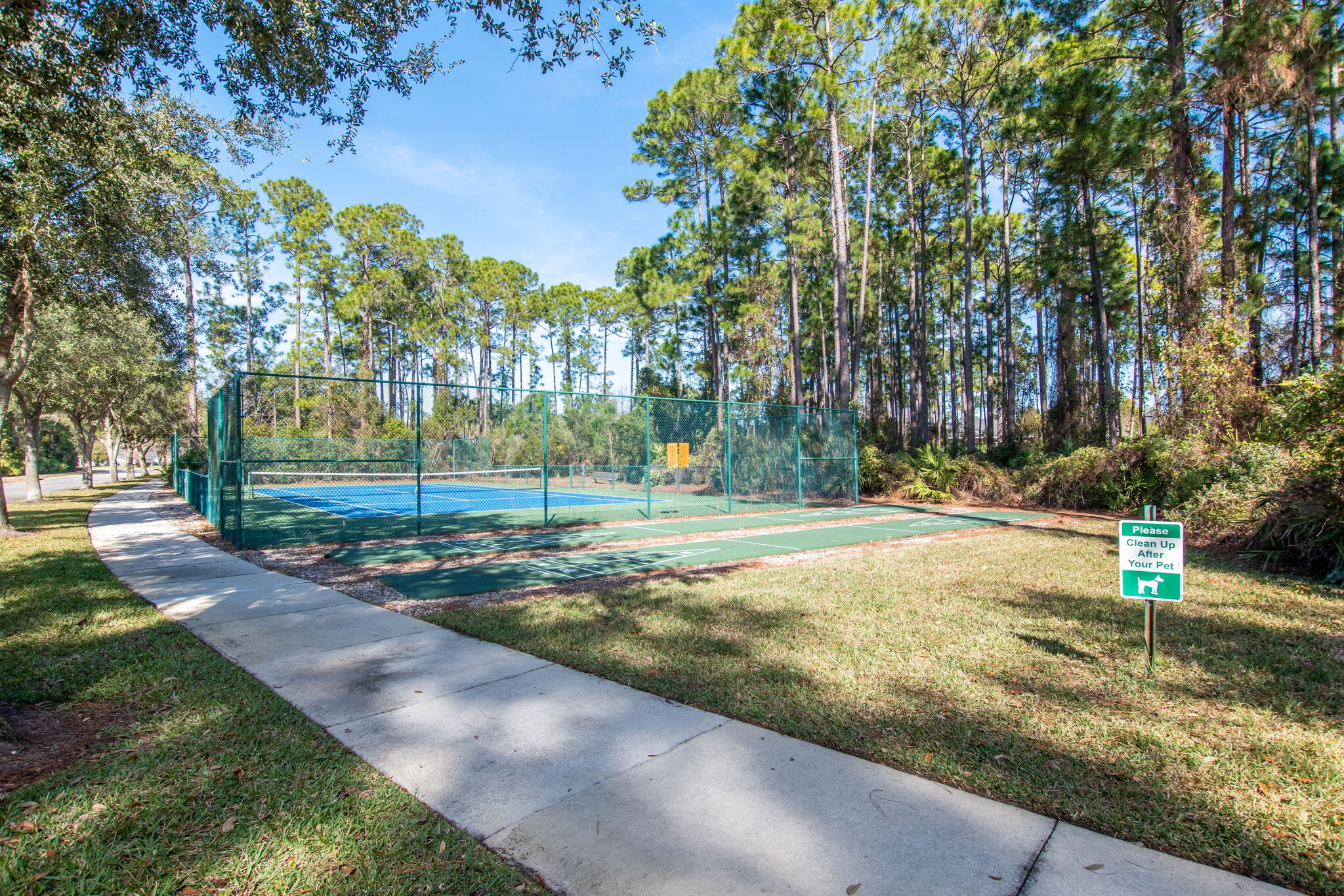 Tennis Court and Shuffle Board - 800 Crestwood Dr