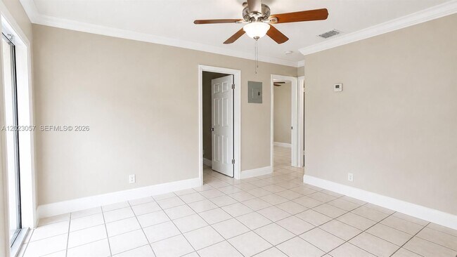 Building Photo - 2845 NW 13th Ct