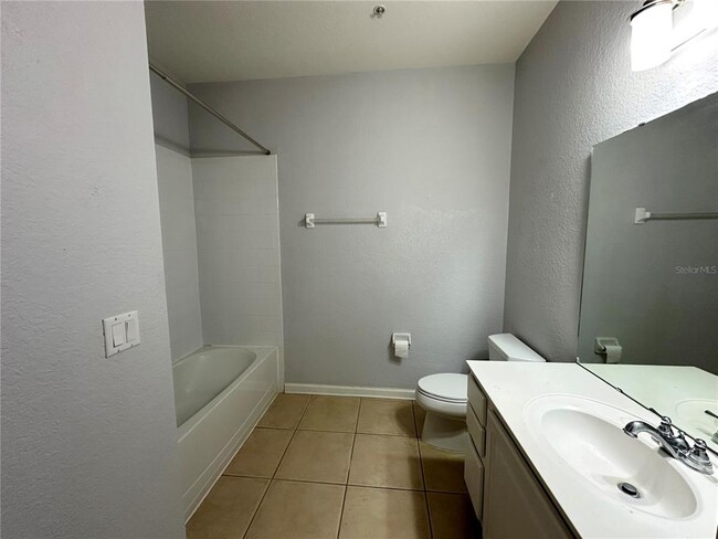 Building Photo - 5048 Shoreway Loop