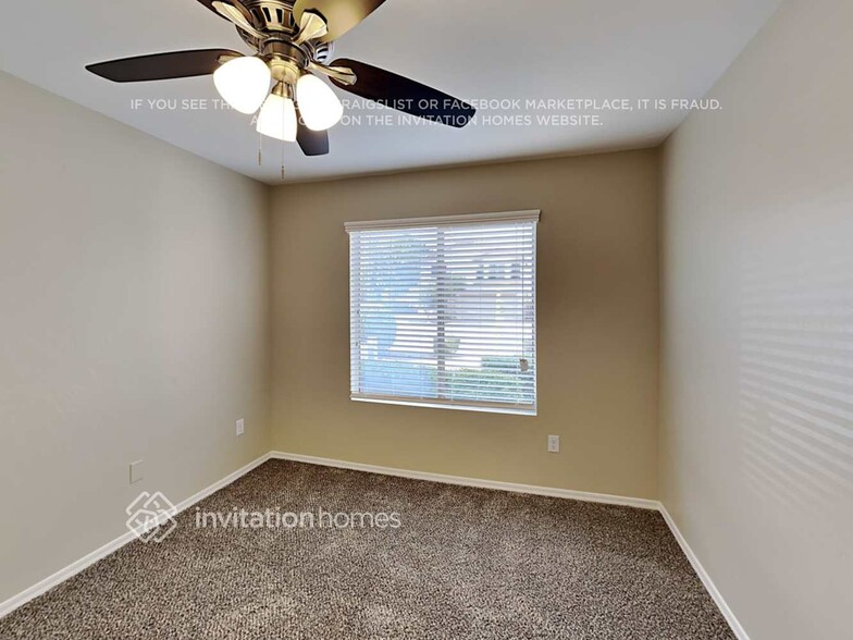 Building Photo - 9327 W Carol Ave