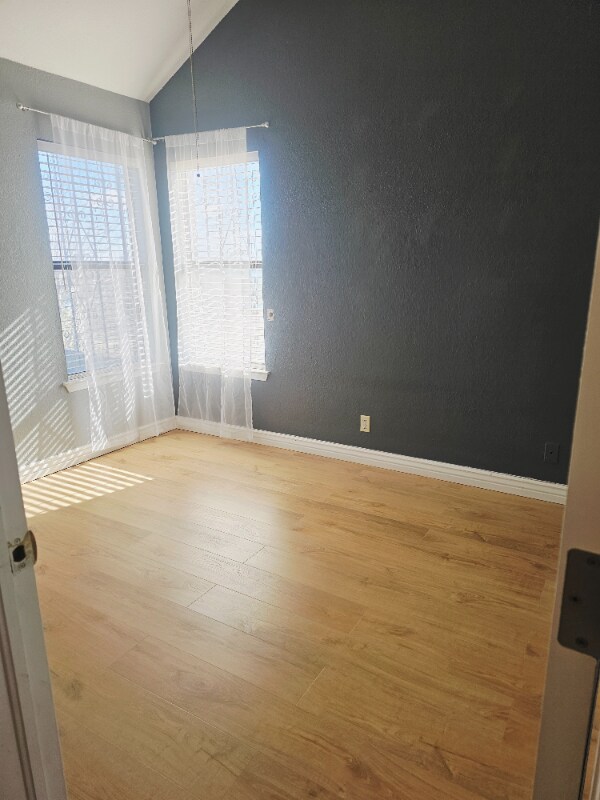 Building Photo - 11148 Loma Escondida Dr