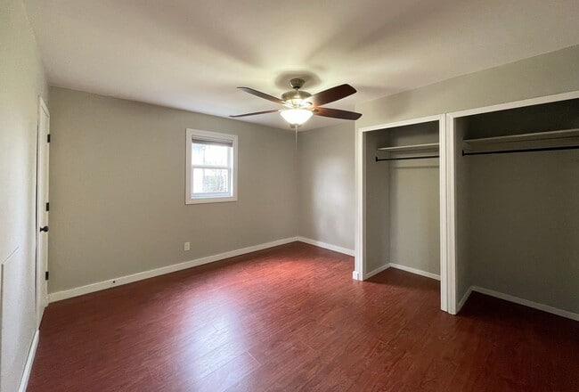 Building Photo - Updated 3-Bed 1-Bath Home